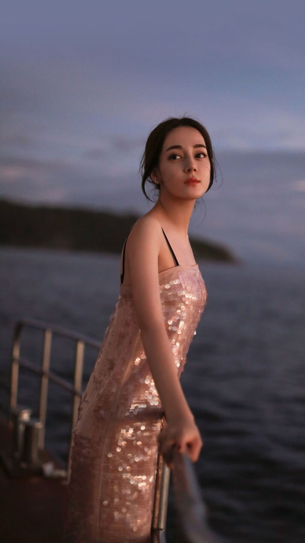 九游下载中心-NBA推出“黑科技裁判眼镜”，提升边线执法准确率，裁判眼睛